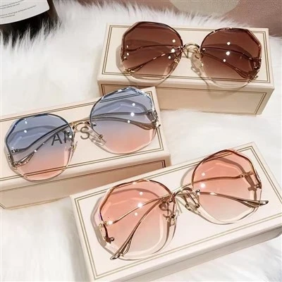 Edge Gradient Sunglasses